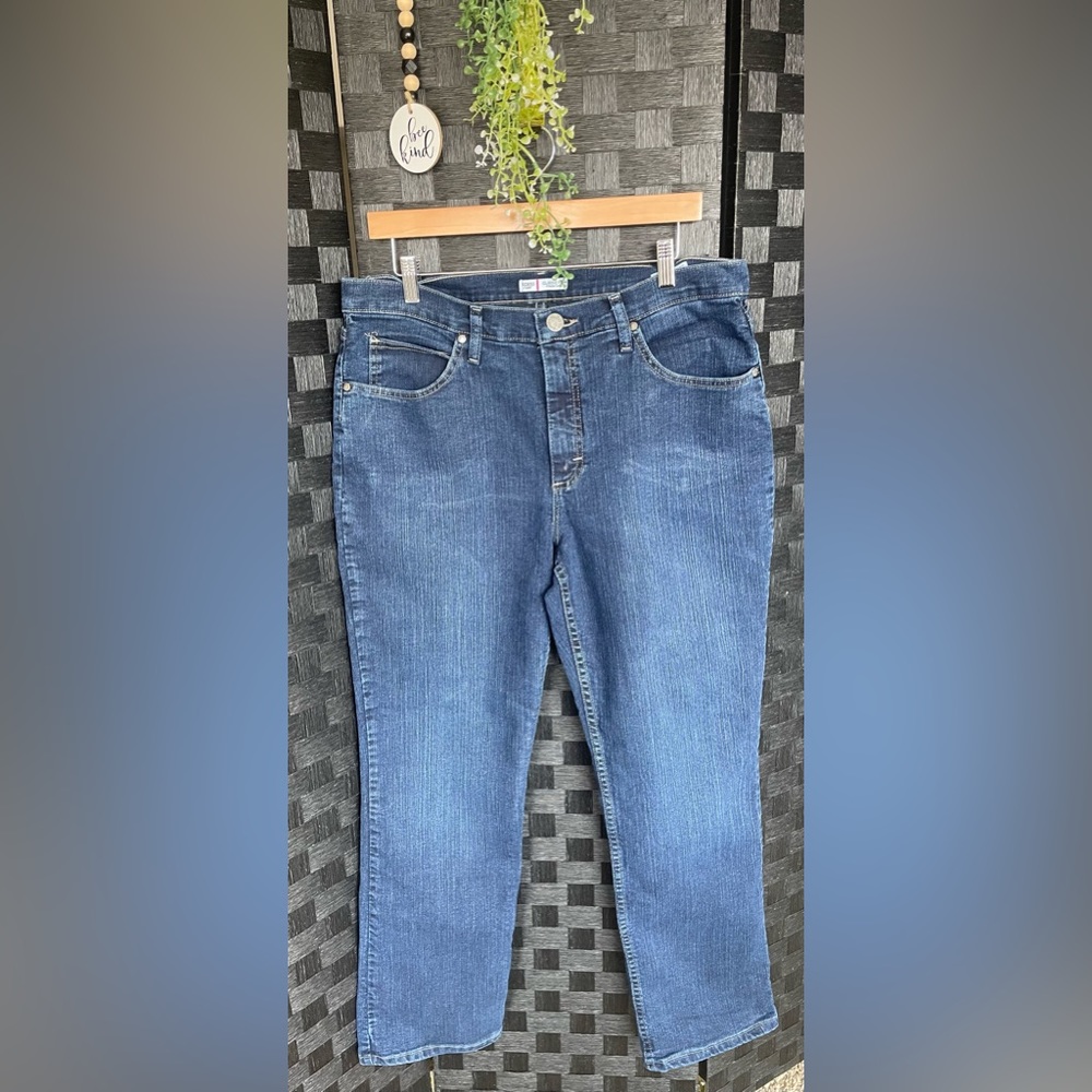 Woman’s Riders by Lee Jeans Size 16